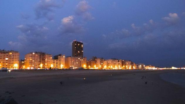 オステンドEstrella Del Mar IIIアパートメント エクステリア 写真